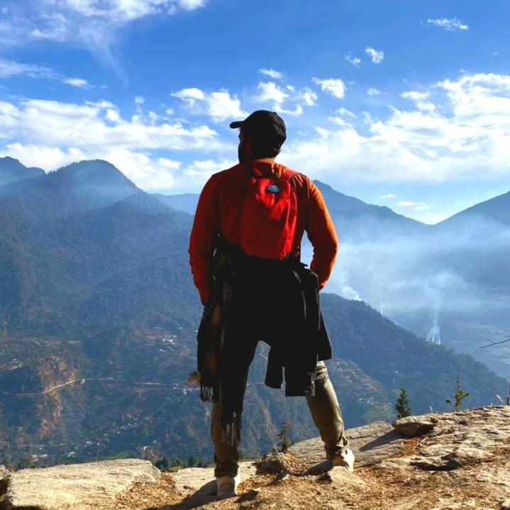 AbhayVarn's tweet photo. The Mountains are Calling, I must Go...
#LoveAV🧡
Positive Vibes Up in the Lap of Mountains ⛰️ ✨️ https://t.co/DX3GbTYRCf