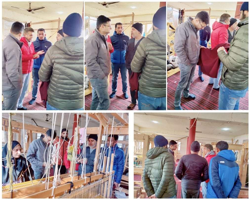 HHBandipora's tweet photo. Worthy Director Handicrafts &amp; Handloom, Kashmir along with Project Coordinator JTFRP visited Wool Cluster Bandipora today on 28.12.2022 to review its progress &amp; current status.
@dohhkmr @dcbandipora @dicbandipora https://t.co/OERBKo5BFS