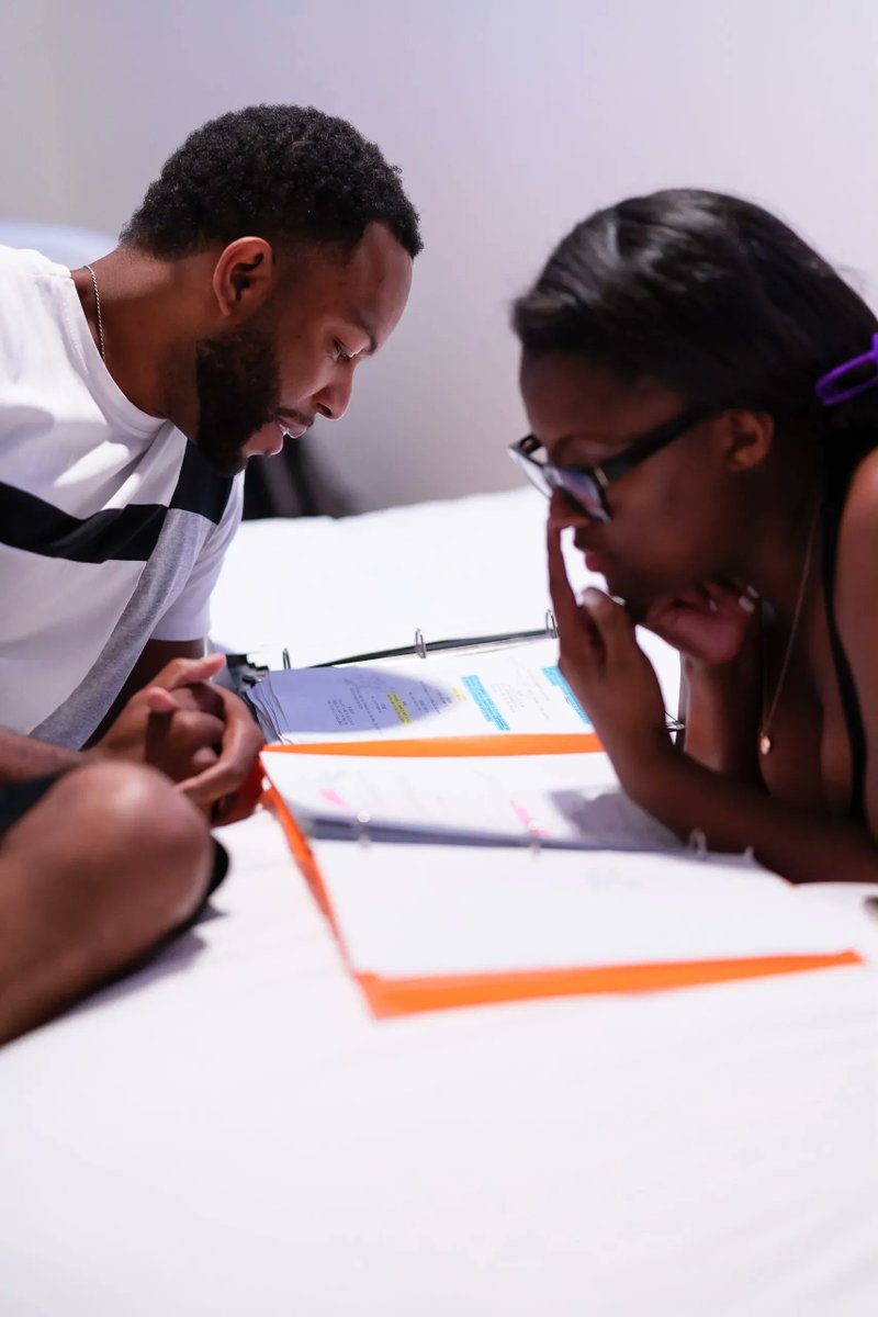UniqueLens1's tweet photo. Both actors taking some times going over scripts and practicing there lines getting the feel of it. 
#acting #TheLongWayUp #blackactors #indiefilms https://t.co/9kmCiwbly3