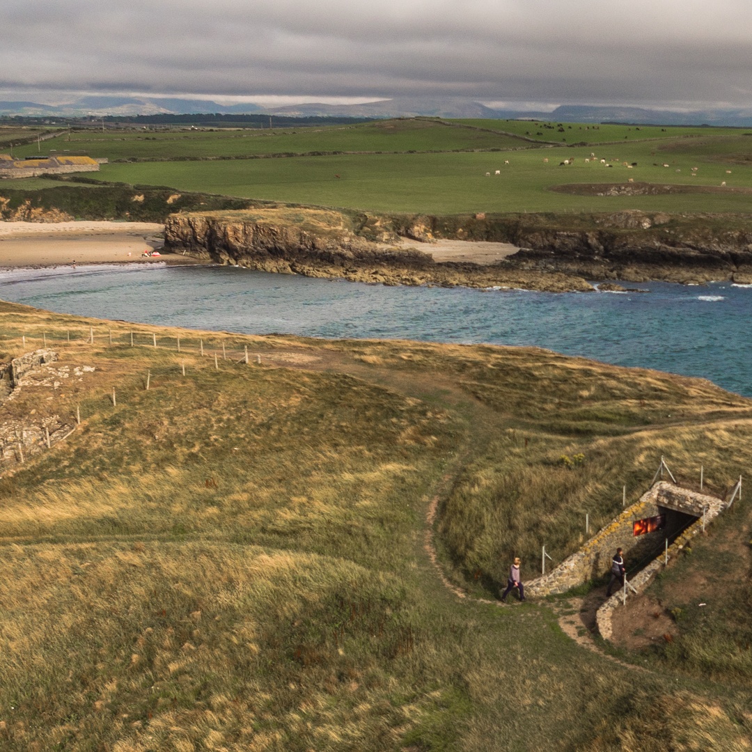 Wales is the only country in the world with a footpath spanning its entire coastline — and in 2022, the Wales Coast Path celebrated its 10th anniversary. 

Visit the <a href="/WalesCoastPath/">Llwybr Arfordir Cymru / Wales Coast Path</a>  website to access the itineraries and embark on your next historic coastal adventure.