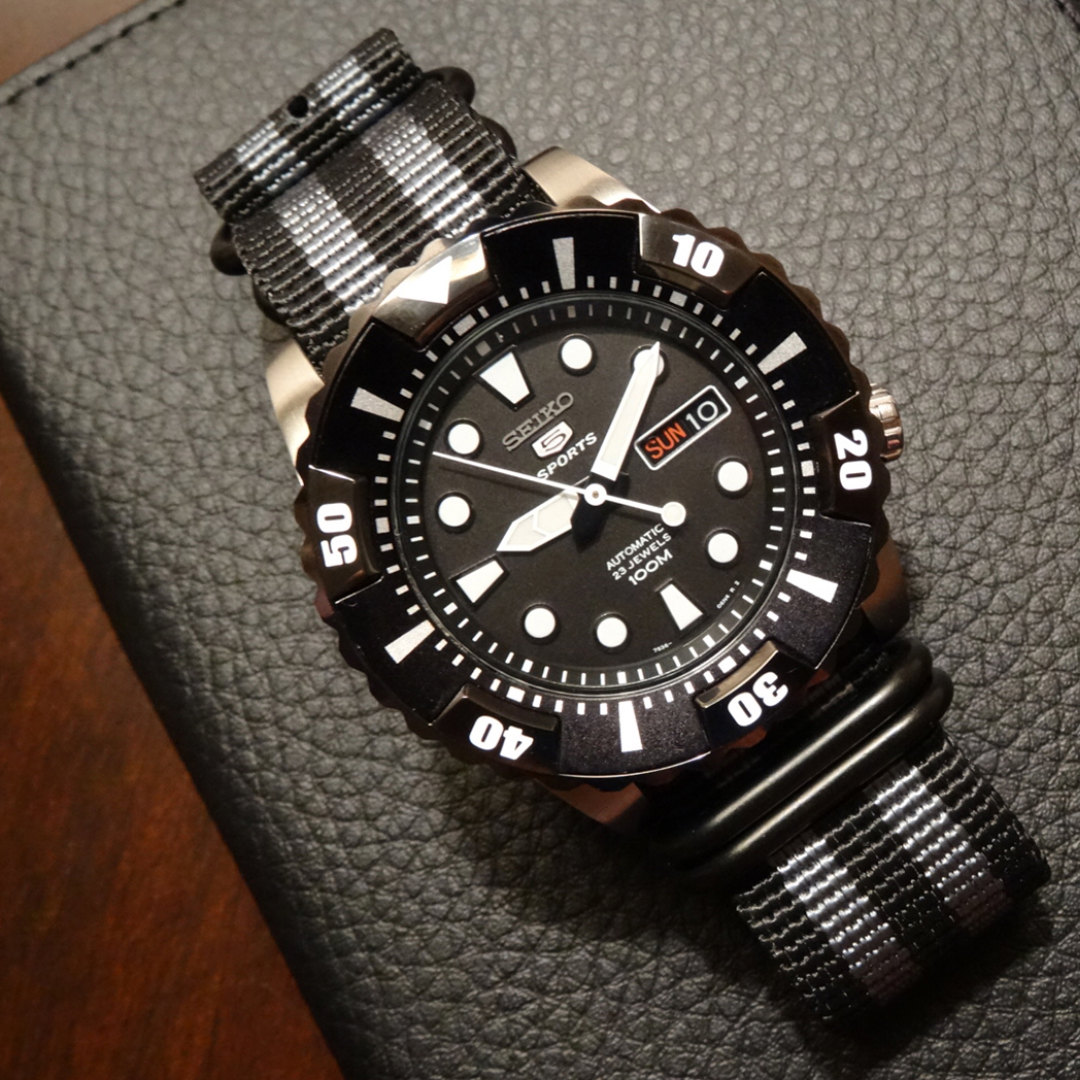 Black Ops II Z5 with PVD Hardware

🛒 ow.ly/i2Mk50M79NU