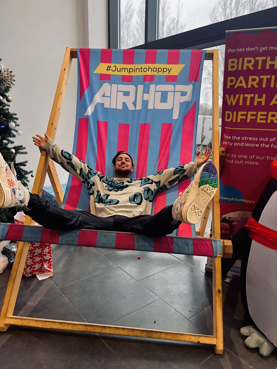 nintenhole's tweet photo. #JumpIntoHappy
@AirHopBristol https://t.co/km9FKzrl7U