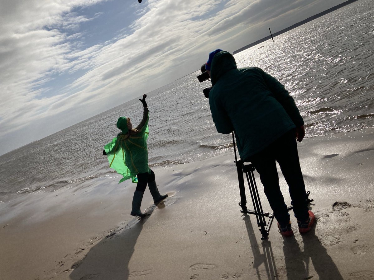 Dundee_Dice's tweet photo. 🌊 Loved filming at the beach, such a lovely spot here in Dundee🐉 
.
Dundee Delight Dice’ (Free and only 18 minutes) Available till Sunday 8th January at 8.00pm. https://t.co/m0ONVGsgcQ
.
Dundee Delight Dice is aimed at 3-6 year olds and their families.
#Dundee https://t.co/hPR1nM2j4F