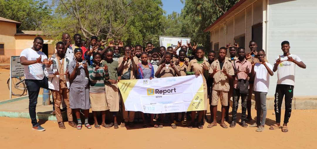 UReportBenin's tweet photo. Félicitations aux champion.nes de U-Report Malanville qui ont initié ces échanges avec les responsables et jeunes de la commune !

#UReportGlobal
#TaVoixCompte https://t.co/yvJigk6FPP