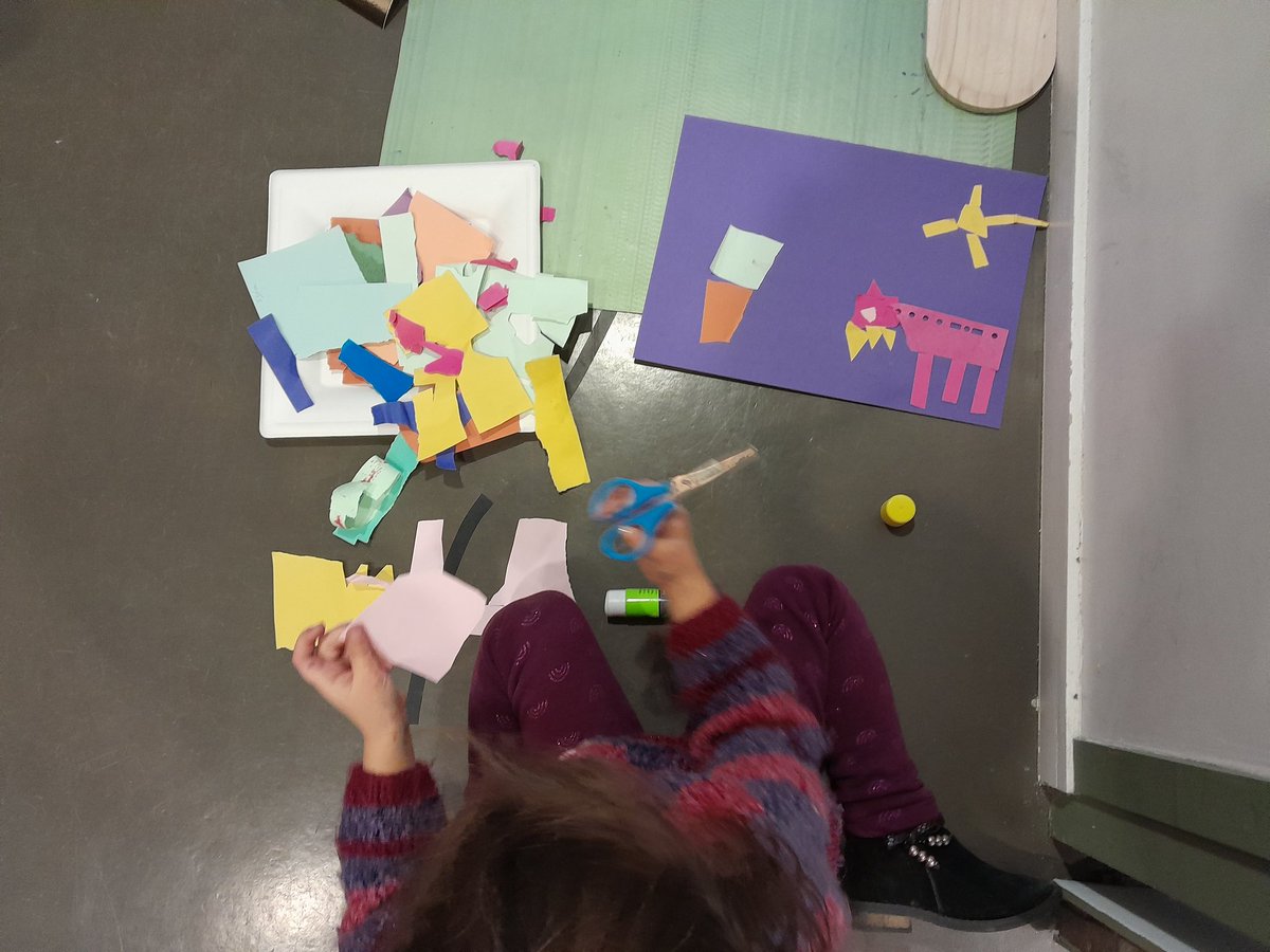 Visite de l'exposition "Plantes, animaux et petites bêtes" à l'INSPE de Damigny puis découverte de différentes pratiques artistiques autour des œuvres du <a href="/le_muz/">La Venture - Le Muz</a>. Merci à la <a href="/dsden61/">DSDEN61</a> et aux différents professionnels de <a href="/Universite_Caen/">Université de Caen Normandie</a> pour cette semaine de la Mat'Ornelle.