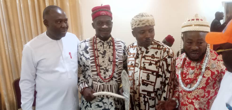 POSERWORLDWIDE's tweet photo. It is the citizens, the people of South East Region that will determine their political future. Present political leaders are self serving, fearful and lacking in the will to pilot a republican state like Igboland. The 2023 elections will be a referendum on so called Igbo leaders https://t.co/V7f4snK615