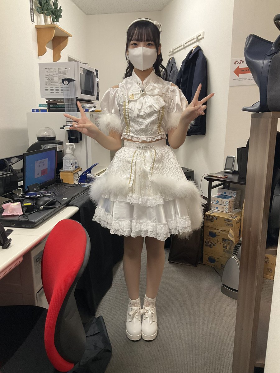 AandByLLC's tweet photo. 今夜の生放送立ち会いで2022年の仕事納め
ありがとうございました🤗
#アイドル #仕事納め #ラジオ https://t.co/uWT0Lt9VhS