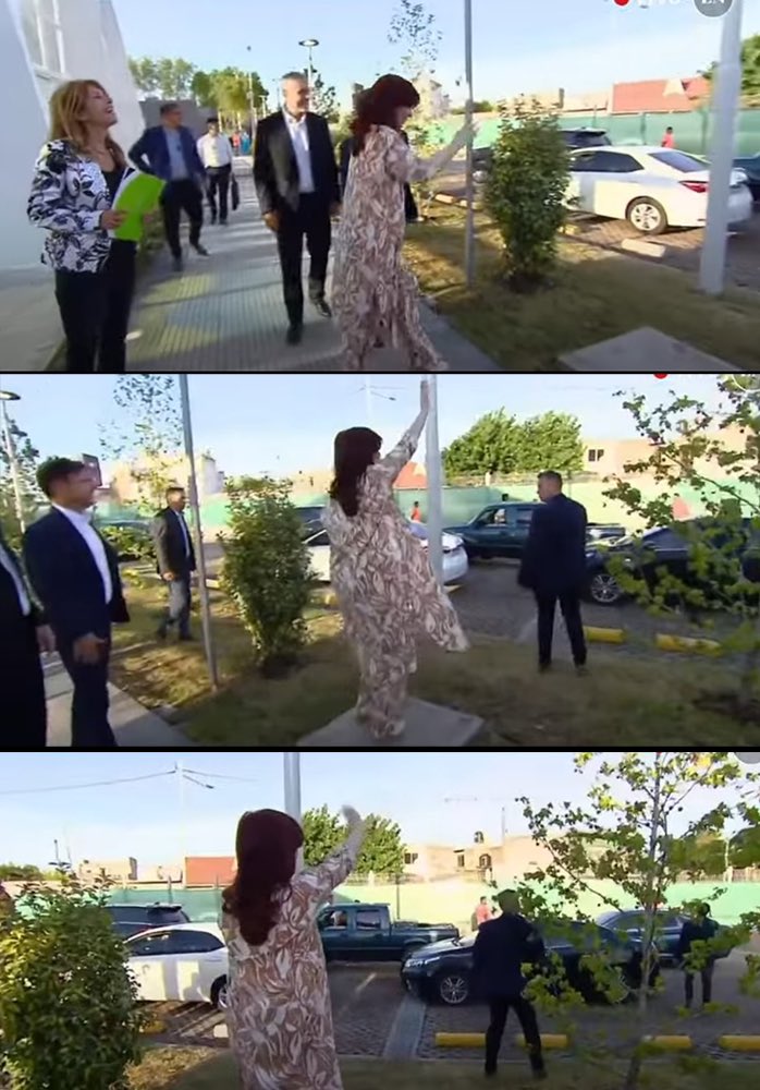 CFK saludando a la nada. La decadencia es total.