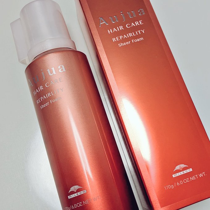 美容院で紫シャンプー買おうかなって相談したら同じ効果ならオージュアの新しいトリートメントのほうが良いって勧められたので買ってみた…色持ち良くなると良いなぁ✨ 