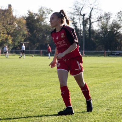 WarminsterLFC's tweet image. 𝑾𝑬𝑳𝑪𝑶𝑴𝑬 𝑩𝑬𝑻𝑯 🤝

We’re delighted to announce the signing of @kelloway_beth from @SwindonTownWFC.

The technically gifted midfielder will add plenty of experience and a different dimension to the squad for the second half of the season.

Up the #RedAndBlacks 🔴⚫️