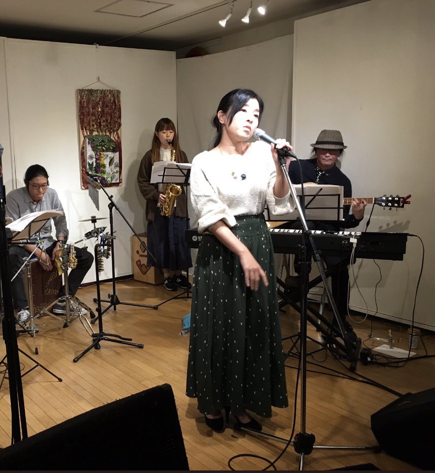 beat_box_cafe's tweet photo. 本日ご来店の皆様の懐かしいパフォーマンス&amp;パフォーマンス後写真

凪&amp;ゆきちゃん
アッタバリーナ（ベリー&amp;ダラブッカ）
山口真由子さんからステキメッセージいただきました

#beatboxcafe https://t.co/rgiRdxvU3K