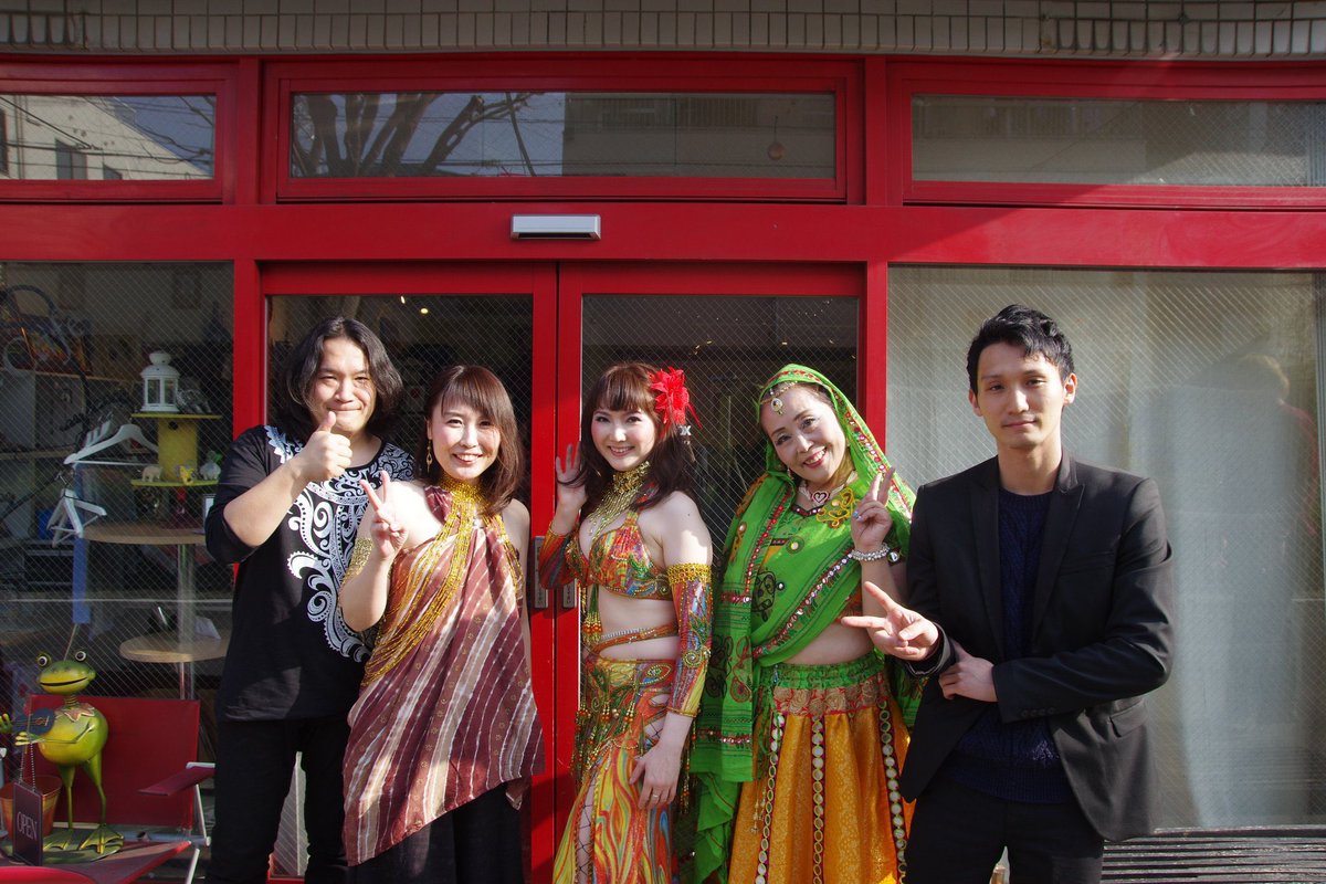 beat_box_cafe's tweet photo. 本日ご来店の皆様の懐かしいパフォーマンス&amp;パフォーマンス後写真

凪&amp;ゆきちゃん
アッタバリーナ（ベリー&amp;ダラブッカ）
山口真由子さんからステキメッセージいただきました

#beatboxcafe https://t.co/rgiRdxvU3K