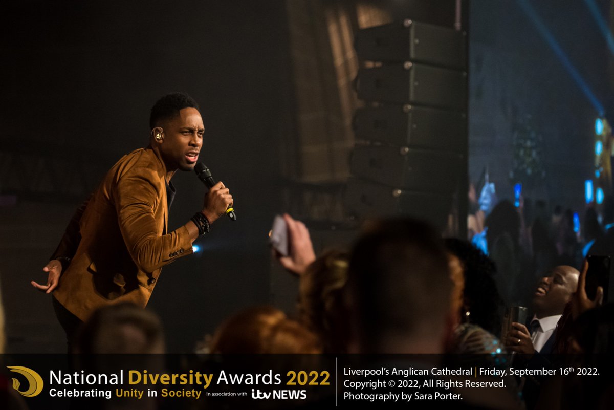 ndawards's tweet photo. β #NDA22 THROWBACK β
π€© WOW! What an incredible performance this was from the legendary @Lemar! What a star he is - and what a voice! π€©
Thank you SO MUCH for helping us celebrate our diversity and inclusion heroes - we LOVED having you with us! https://t.co/qtd5xm6r4n