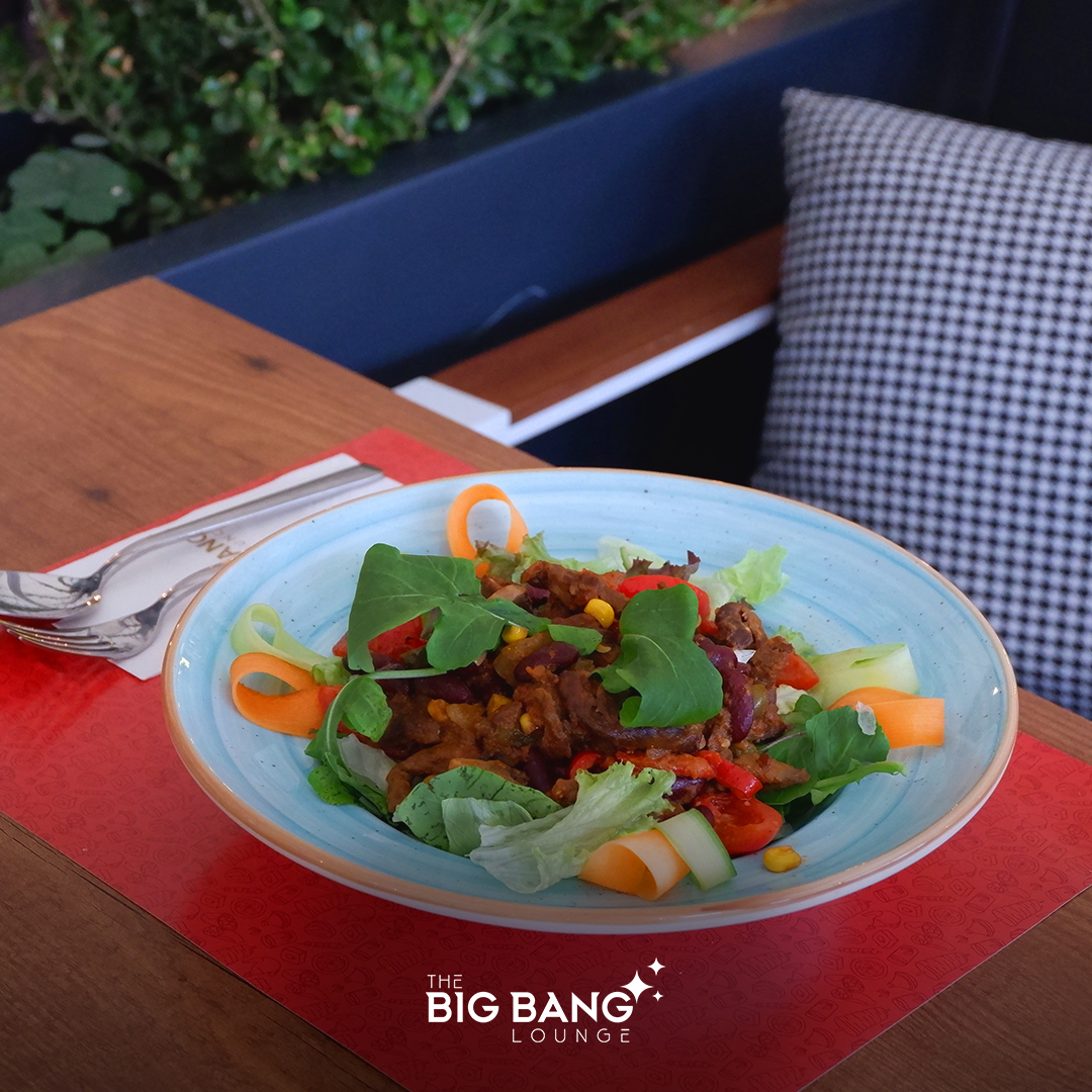 Gününü renklendiren Etli Meksika Salatasına ne dersin ?
#bigbang #ataşehir #salata #etlimeksikasalata #sağlıklıbeslenme #sağlıklıyaşam #doyurucu #lezzetli