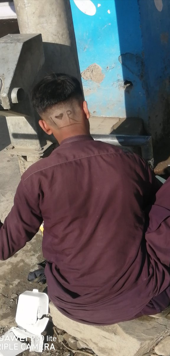 aeyzaaz's tweet photo. #pakistan #thumbsup #LoveIsBlind 
I salute his confidence. https://t.co/h6WIxQiWcm