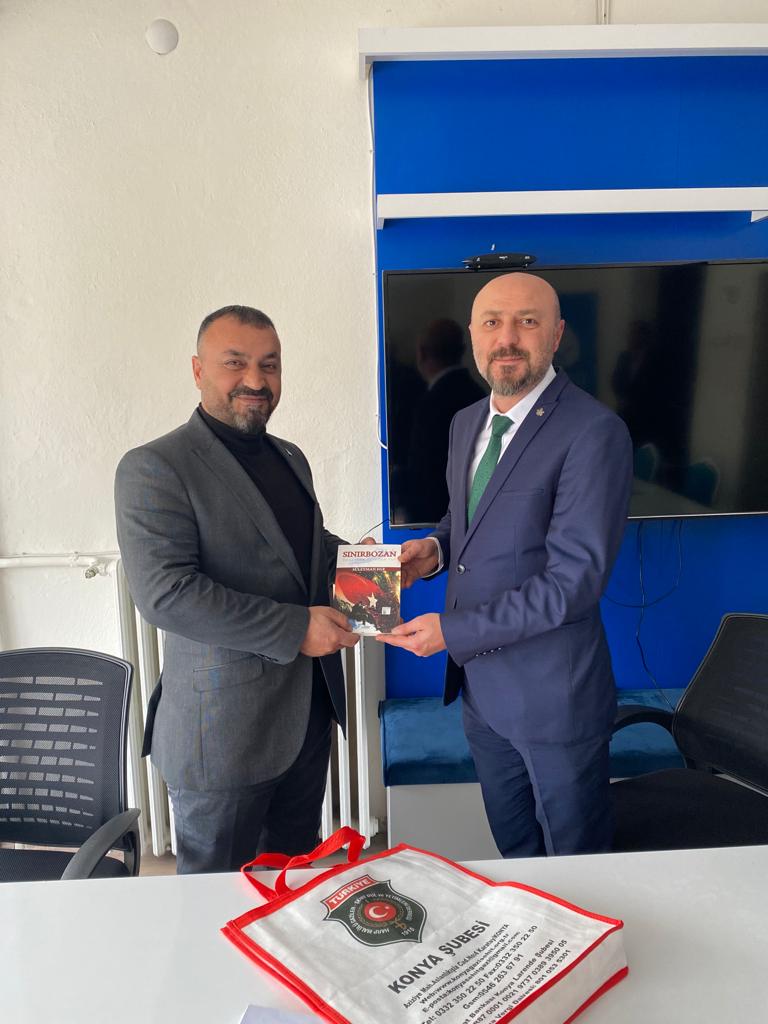 Nazik ziyaretlerinden dolayi <a href="/basaranosman42/">OSMAN BAŞARAN</a>  baskanima ve <a href="/GelecekSelcuklu/">SELÇUKLU İlçe Başkanlığı</a> yönetimine <a href="/selcukludadeva/">Konya Selçuklu Deva Partisi</a>  ailesi olarak teşekkür ederiz. <a href="/KonyadaDEVA/">DEVA PARTİSİ KONYA</a> <a href="/GelecekSelcuklu/">SELÇUKLU İlçe Başkanlığı</a>