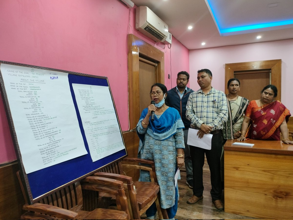 SDGOdisha's tweet photo. Translating "Whole of Government &amp; Whole of Society" approach into action at #Patri &amp; #Basini GPs of @DMnabarangpur and presenting reflections thereof.
#LeaveNoOneBehind #LocalisingSDGs @CMO_Odisha @NITIAayog @mopr_goi @pcdp @PradeepJenaIAS @manish0633 @AnyaDas_IAS @SarojDash1962 https://t.co/AHqm2WaYZr