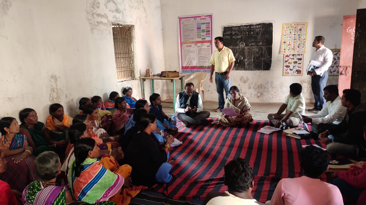 SDGOdisha's tweet photo. Translating "Whole of Government &amp; Whole of Society" approach into action at #Patri &amp; #Basini GPs of @DMnabarangpur and presenting reflections thereof.
#LeaveNoOneBehind #LocalisingSDGs @CMO_Odisha @NITIAayog @mopr_goi @pcdp @PradeepJenaIAS @manish0633 @AnyaDas_IAS @SarojDash1962 https://t.co/AHqm2WaYZr