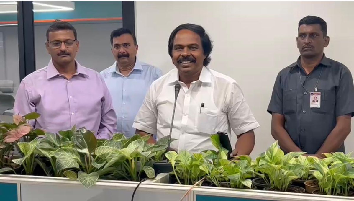 UttamMajumdar's tweet photo. We at @LocuzInc are honoured to host you @Manothangaraj sir at our facility. Your vision is truly inspiring and humility is contagious. We look forward to collaborating with your Government and contributing to your initiatives towards Security and Gov Cloud.

#Digital #CyberSec https://t.co/hXtdWuRhPD