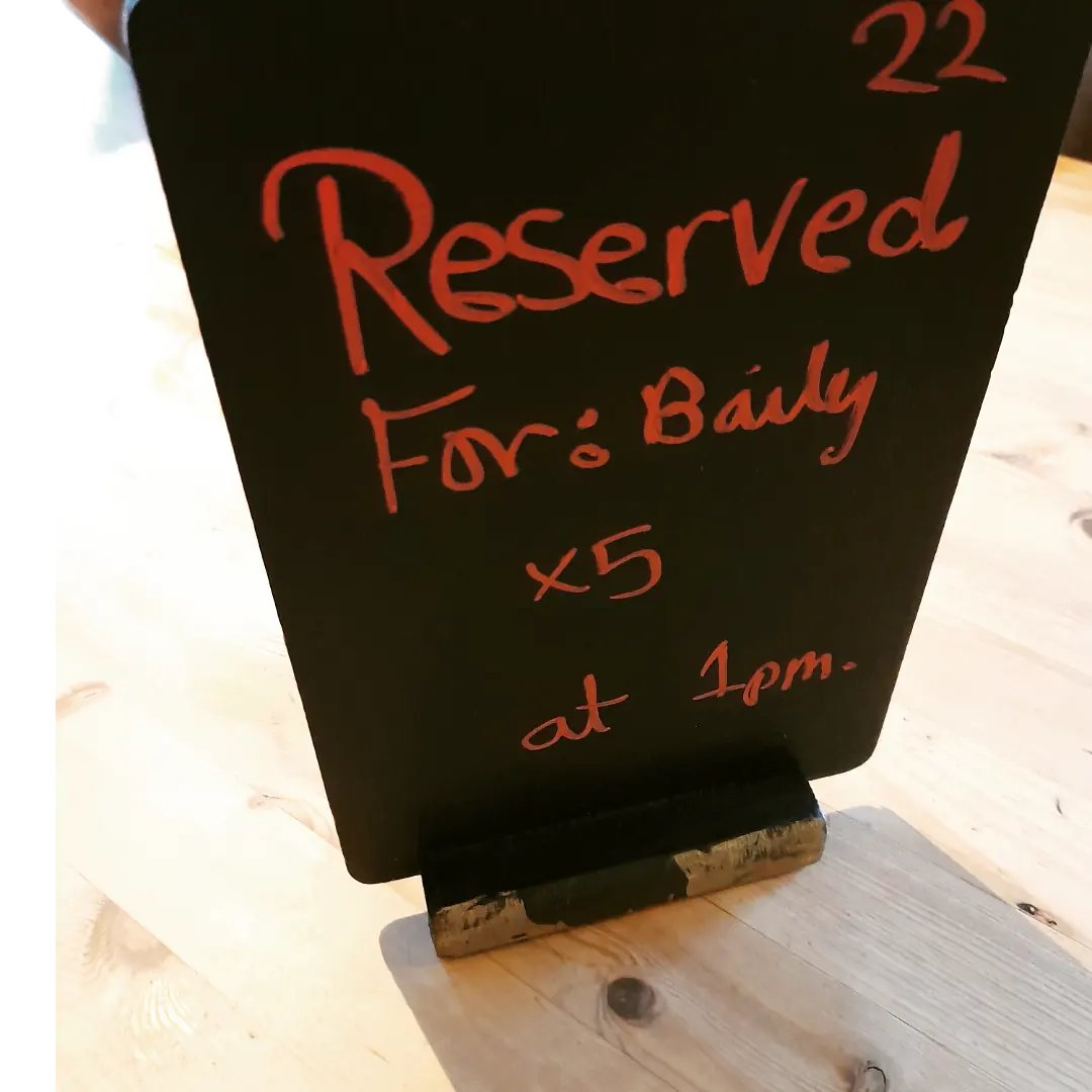 StevieBailey's tweet photo. Taking lunching, sheltering from the elements in the New Forest. #Lunch #NewForest #TheFightingCocks https://t.co/tzqQsPc2il