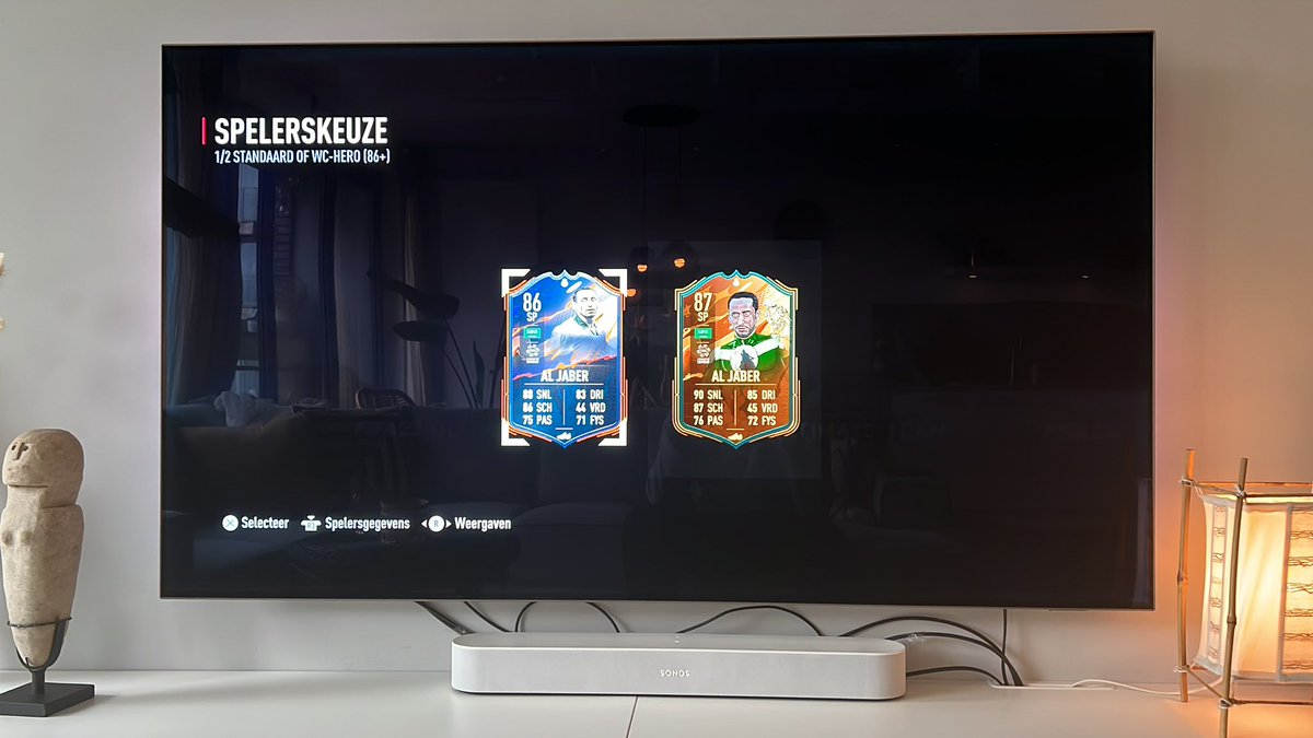 YannickNoel91's tweet photo. @EAFIFADirect is this a glitch? And if not wtf😂 https://t.co/M4dtgVbaK2