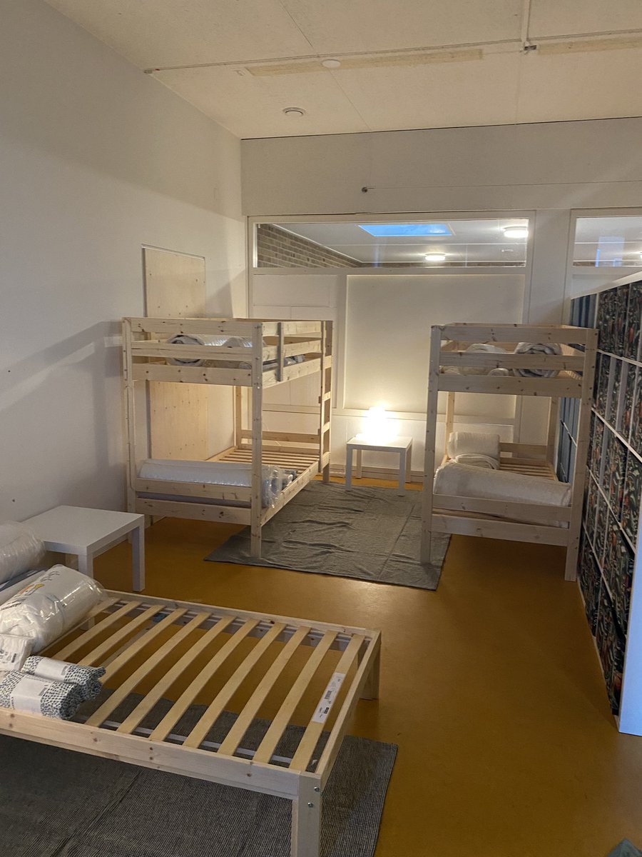 Gem_Doesburg's tweet photo. Kijkmoment voor de buurt bij Horizon De Ooi. Hier worden in het nieuwe jaar vluchtelingen uit de Oekraïne opgevangen. #veelinteresse #betrokkenbuurtbewoners #welkom https://t.co/Mie4oilNE7