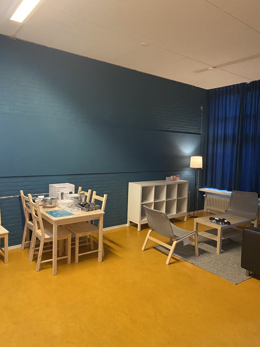 Gem_Doesburg's tweet photo. Kijkmoment voor de buurt bij Horizon De Ooi. Hier worden in het nieuwe jaar vluchtelingen uit de Oekraïne opgevangen. #veelinteresse #betrokkenbuurtbewoners #welkom https://t.co/Mie4oilNE7