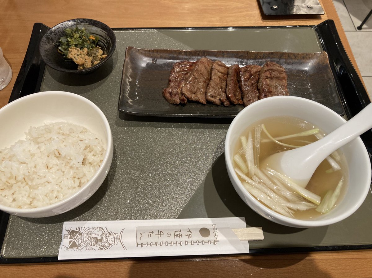 GcPt9's tweet photo. #血液疾患飯テロの日
仙台にて、牛タン定食
仙台にて、ガッツリ系味噌ラーメン
トマトパスタ
福島にて、円盤餃子定食 https://t.co/ip5hPSFknK