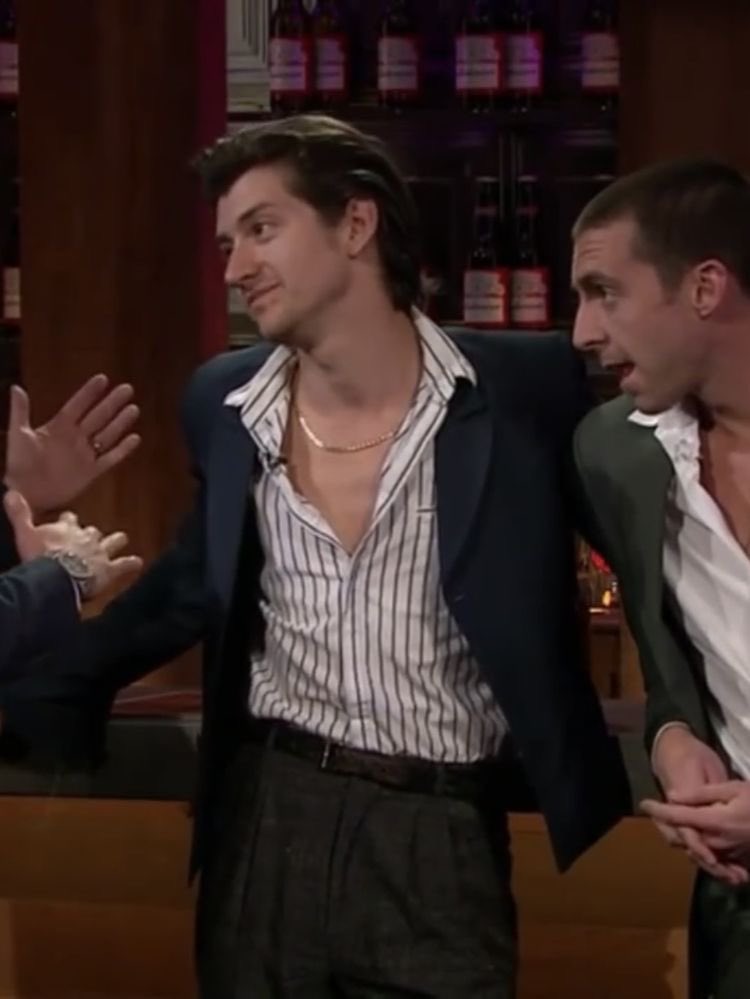 turnerrdaily's tweet photo. alex turner, 2018 https://t.co/EAjltk2ZGe