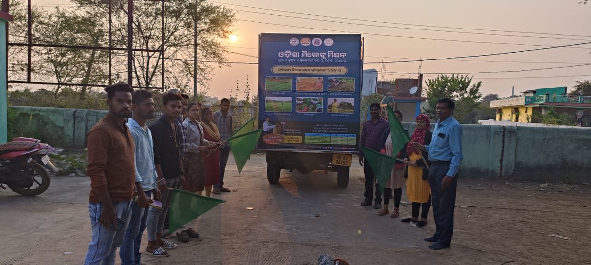 Odisha Millet Mission for Ragi Procurement Mandia Ratha Inaugurated at Titilagarh block Agriculture Office with Support of <a href="/CMO_Odisha/">CMO Odisha</a> @wassan_team <a href="/Food_Odisha/">FoodOdisha</a> @millet_mission <a href="/CollectorBgr/">Collector & DM, Balangir</a>