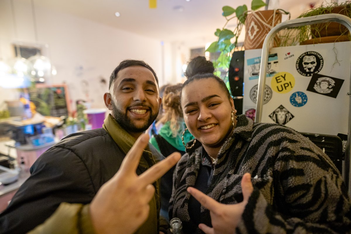 BreadandRosesBD's tweet photo. We know it's been a hot minute since our closure, but we figured as now is the time everyone will be reflecting on the past year, it's the ideal opportunity for us to share some key moments from our #FinalFarewell event ⭐️

📸: @KarolW_photo https://t.co/pSgHpmERJd