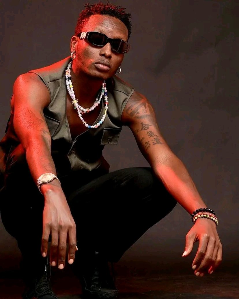 IngoMagazine's tweet photo. 🔴Chers mélomanes, apprêtez-vous à écouter un nouveau single du chanteur #Rwanda-ais #Davis_D ou Shineboy ou encore "Umwami w'abana" issu de sa collaboration avec le Grand chanteur #Burundi-ais @bigfizzo1. 
Cette chanson qui sortira ce 31/12 s'intitule "Truth or Dare".
#Musique https://t.co/u3JYhsDDhE