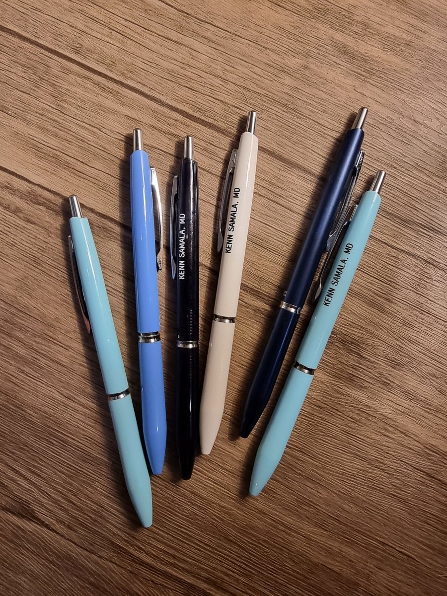 Keniji's tweet photo. You guys have no idea how I loooove this brand hehe #PilotAcroBall https://t.co/hJCMfaHbvV