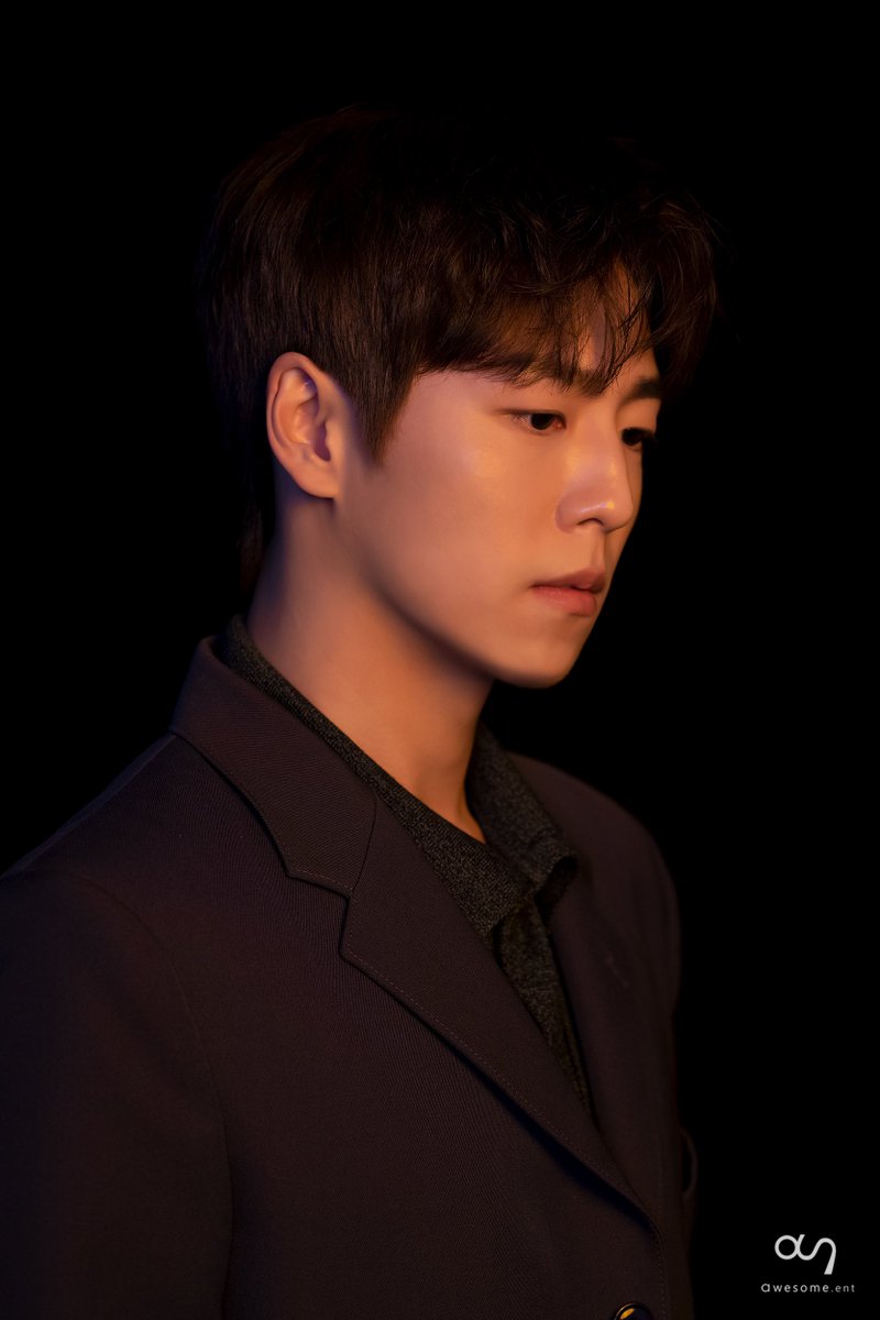 HyunwooTH's tweet photo. ภาพเบื้องหลังการถ่ายนิตยสาร 1st Look 

#HyunwooTH #อีฮยอนอู #อีฮยอนวู
#Leehyunwoo #이현우 https://t.co/VELnkTsKYS
