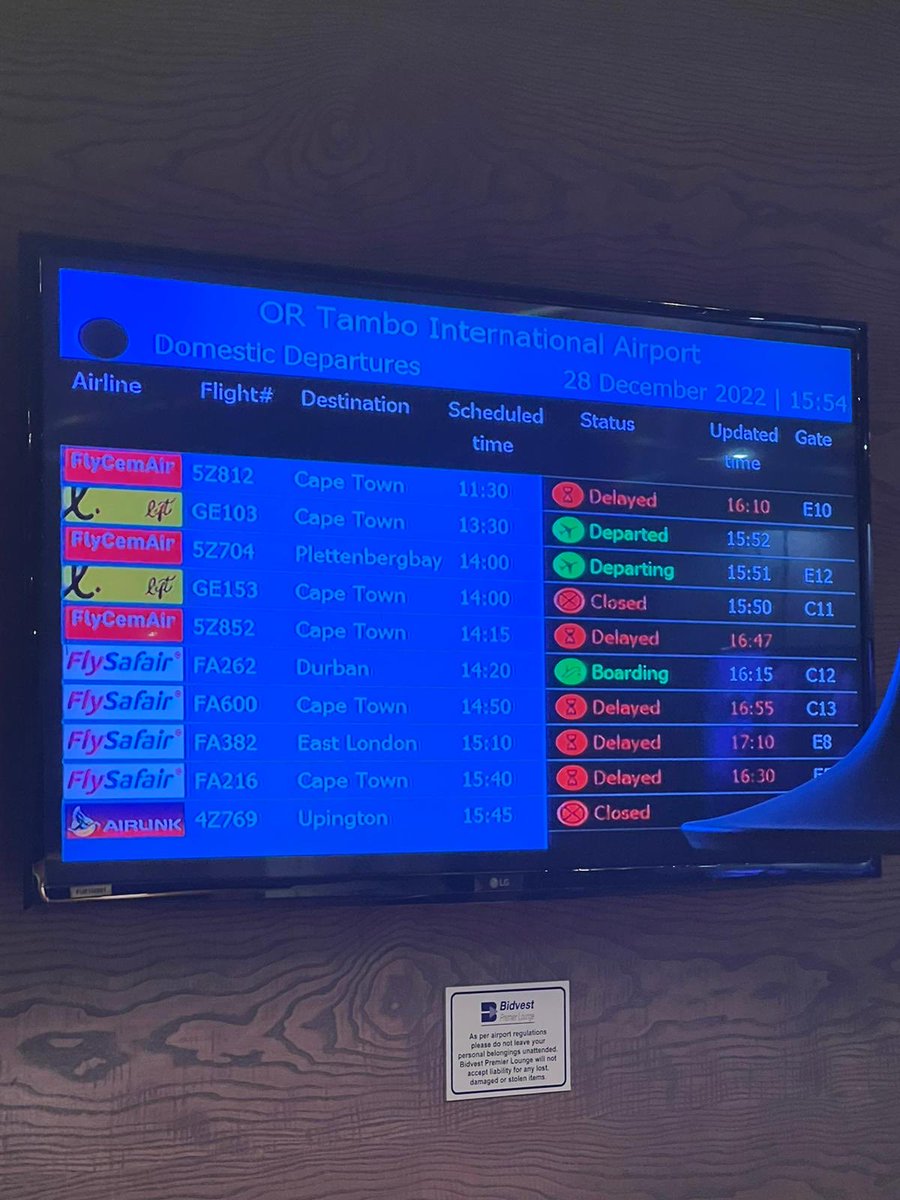 acoops8's tweet image. Don’t think I’ve ever seen so many delayed ⁦@FlySafair⁩ flights in one afternoon