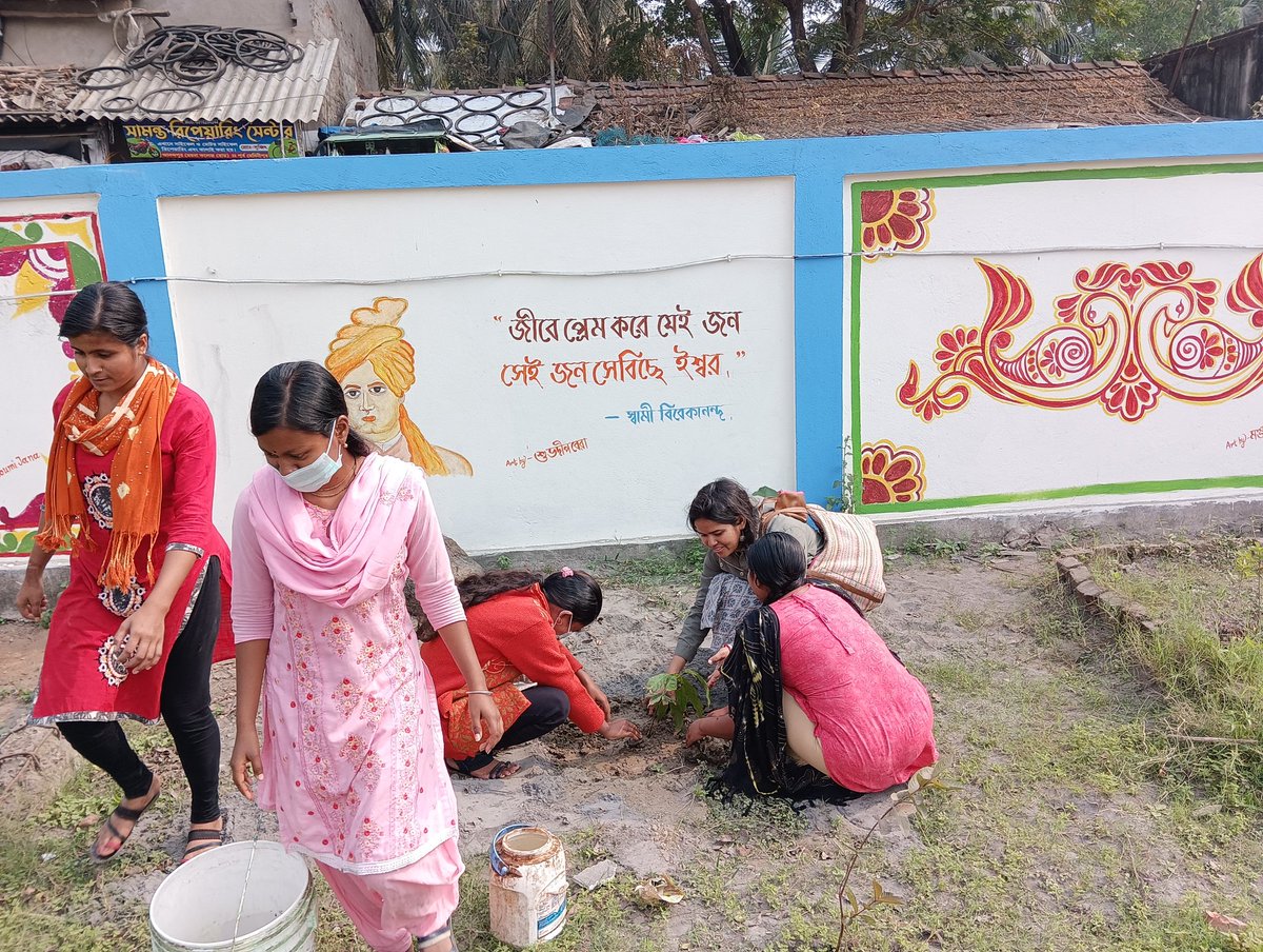 NssMoyna's tweet photo. Special Winter Camp 
Date-28.12.2022,Day-6 
#cleanclassroom #cleancampus 
#cleanindia2 
@_NSSIndia @ConnectingNss @rdnss_kolkata @YASMinistry https://t.co/ECNdCzkq94