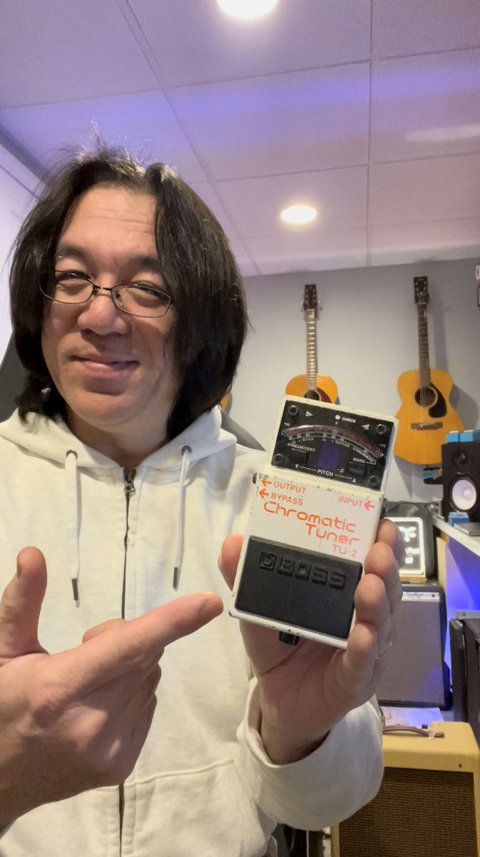 TomoJustFunky's tweet photo. ボストンは、12月28日の水曜日です
楽器の整理も順調です
ペダルのプレゼント企画?
いかがですか?興味ありますか?
良かったらRTしてくださいね
ボクの存在を知らない方もたくさんおられます
このペダルは、お持ちですか?
毎日の練習で大切です!
@bossinfoglobal @BOSS_jpn
#bossTU2 https://t.co/BuKy8ecFqy