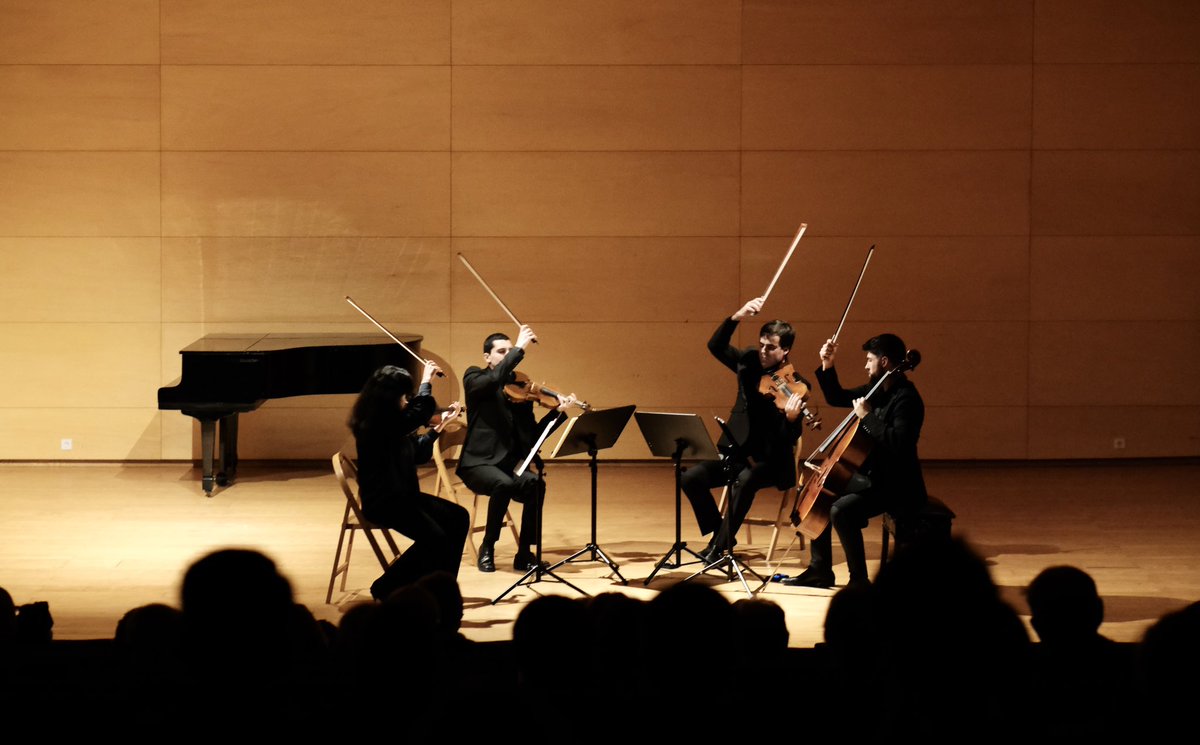 Imagens do concerto inaugural do ciclo de música de câmara da <a href="/OrquestraXXI/">Orquestra XXI</a>, no Museu Nacional Soares dos Reis. 📸 Gil Fesch

Apoios: <a href="/banco_bpi/">Banco BPI</a>/<a href="/FundlaCaixaPT/">Fundação "la Caixa"</a> e DGArtes. #BancoBPI #FundaçãolaCaixa