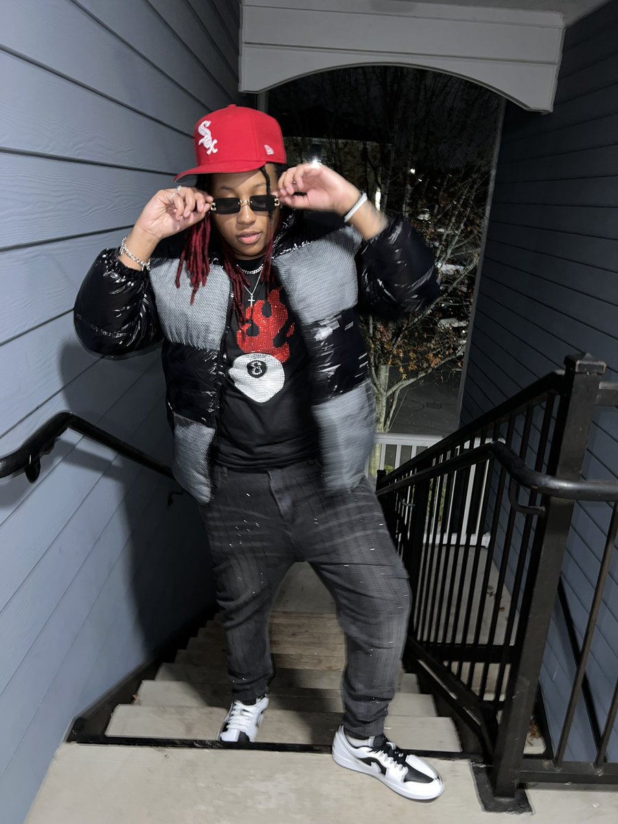 THE BIGGEST🖤💙 tweet media