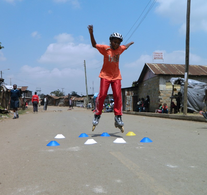 Dear Friends of Hope Raisers,
Your generosity, time, and support made 2022  an incredible year for the Hope Raisers. From the Hope Raisers Initiative, we say ahsante sana and wish you all happy holidays and a healthy new year.