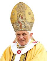 Chaturadealwis's tweet image. XVi වන බෙනඩික් ශුද්ධෝත්තම පාප්තුමාට(95) අසාධ්‍යයි!
🕎⚠️✝️
අවු:86දී වයස්ගතභාවය නිසාම  පාප් පදවියෙන් ඉල්ලා  අස්විය.
1415 දී දොළොස්වැනි ගේ‍රගරි පාප්තුමා ඉල්ලා අස්වීමෙන් පසු පාප්තුමෙකු තම තනතුරින් ඉල්ලා අස්වූ එකම අවස්ථාවද එය වේ!