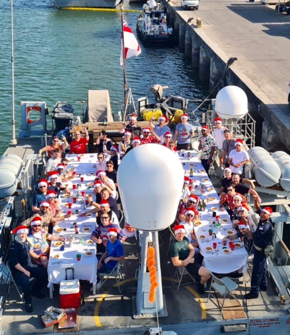 Santa hats ✅ Sunglasses ✅ Christmas meal ✅ Ship's Company take a pause from operations to celebrate Christmas in the middle East sun ☀️ #OpKipion #MiddleEast