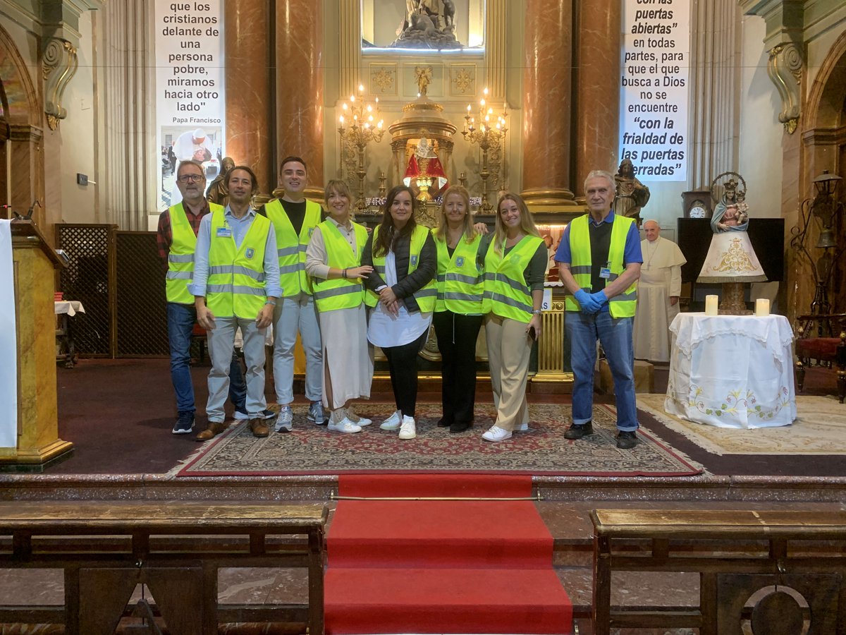 IFEMA's tweet photo. Más de 50 empleados de IFEMA MADRID han participado este año en los proyectos de voluntariado con los que colaboramos. 🤲

En 2022 sumamos 403 horas cooperando con asociaciones como @paz_mensajeros y @MCorajeONGD. ¡Gracias a todos los voluntarios!

#Sientelainspiracion https://t.co/Z3rxrDegsE