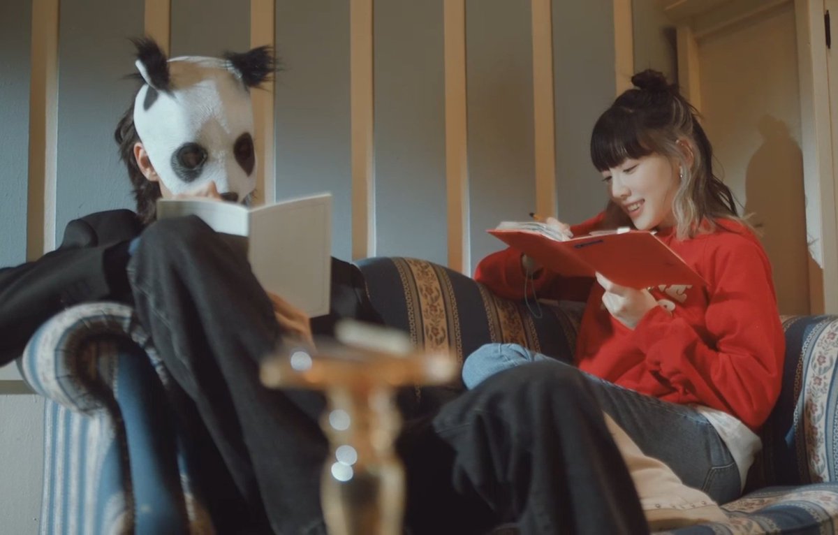 UNIVERSMTOWN's tweet photo. Last Round:
100 pts @TAEYONlE
75 pts @jungchrystie
50 pts @joyiliet

Answer: Taeyeon
Explanation:
🌧️ = Taeyeon's song called “Rain”.
🐼 = Referring to her song “What Do I Call You”.
🍕 = She's the face of Korean pizza brand “YoungMan Pizza”. https://t.co/sgG3hS87ZU