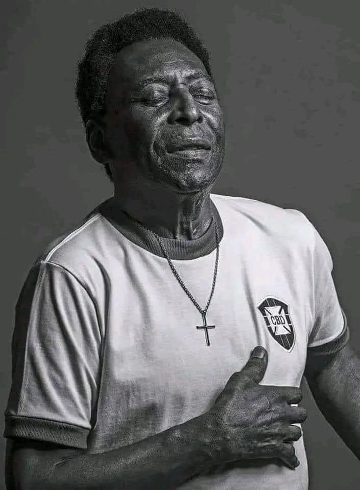 Greatest Football player PELE is no more with us.
Rest in peace to this Legendry Soul.
We will always miss you #pele😞❤️⚽🇧🇷