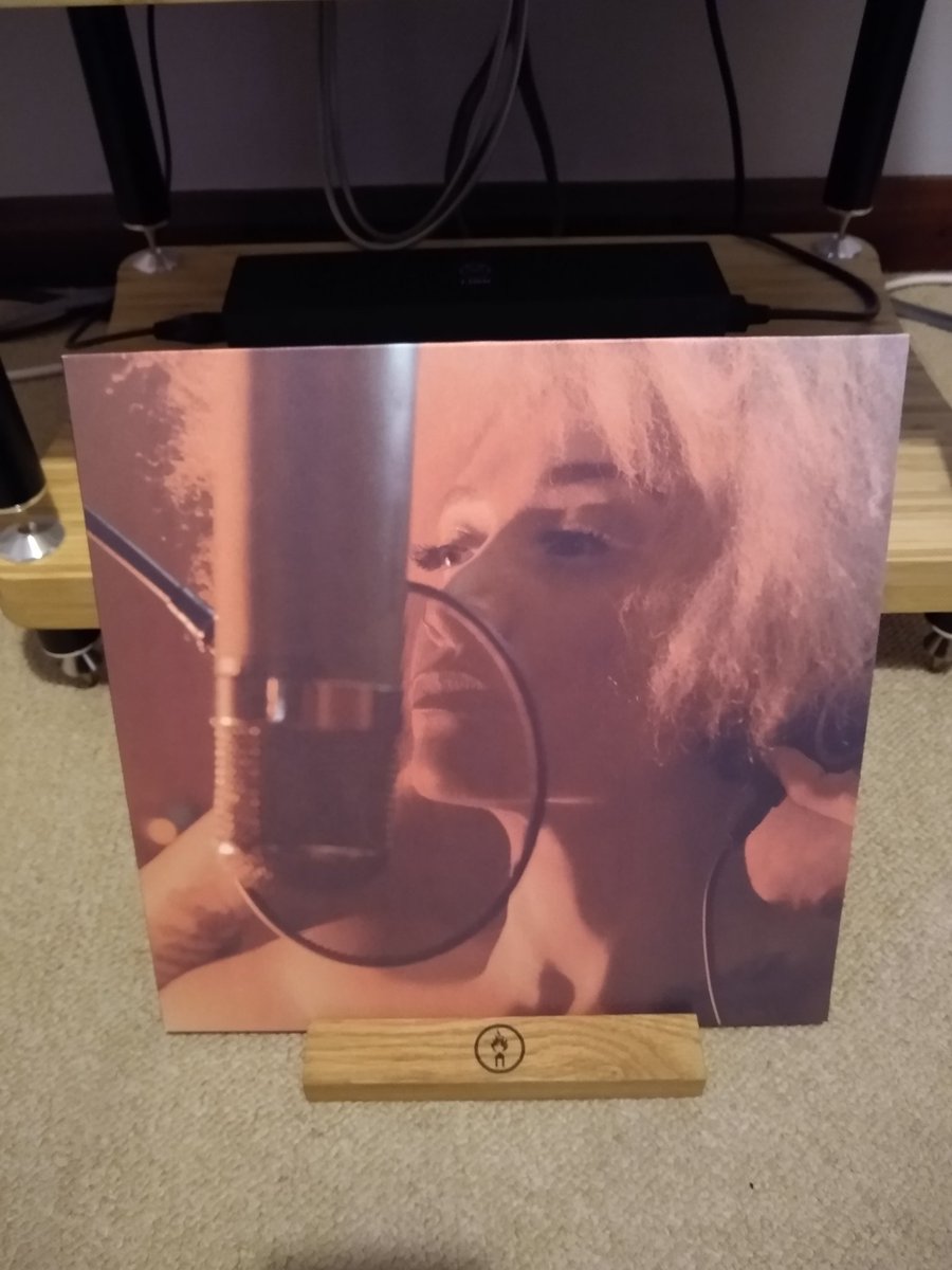 dudeville's tweet photo. NP - Lady Blackbird - Black Acid Soul.
First pressings of this album were awful, I returned two copies.
Happy to report that the reissue is fantastic. #blackandflat quiet wax.
However, some first pressing obsessives will argue otherwise π
#vinylrecords
#vinylcommunity https://t.co/m8rgG8cT4N