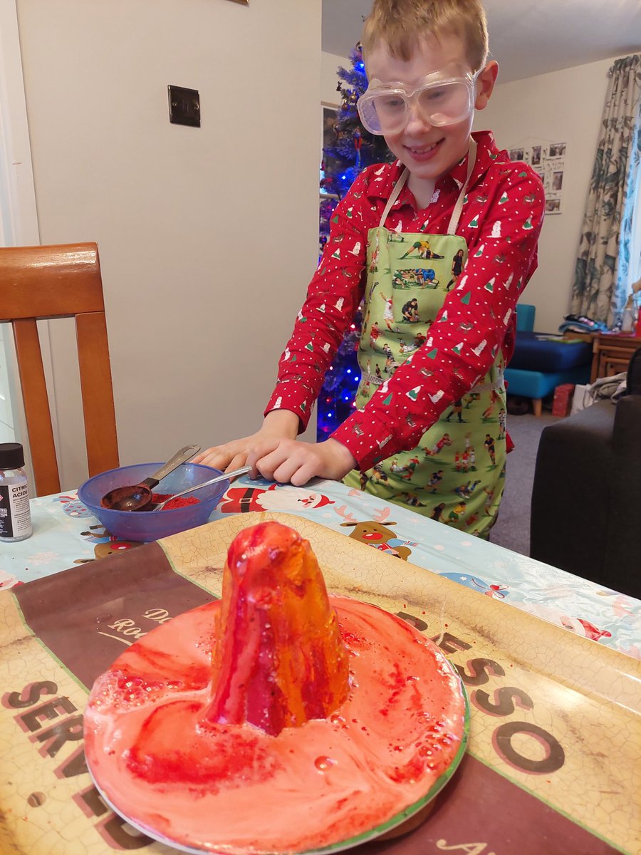 OPS_OratoryPrep's tweet photo. Thanks to OPS brothers Henry and Samuel for sharing some of their Christmas photos.

So far, they’ve been to the Panto with their dad and completed lots of science experiments and jigsaw puzzles - what fun!

#OPSChristmas https://t.co/0yaQd20S2I