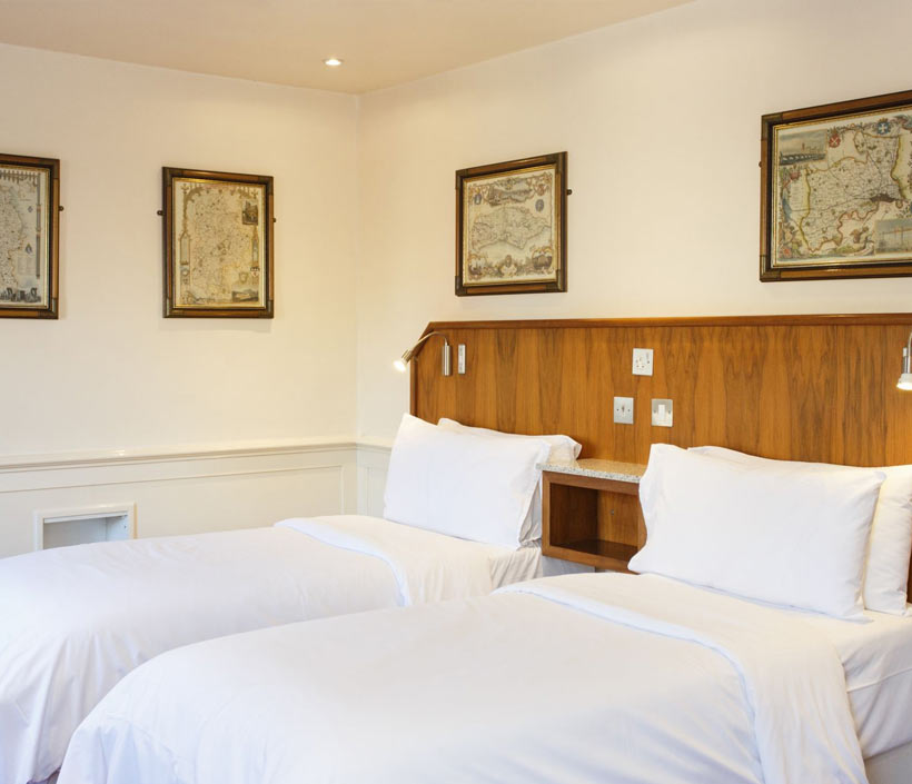 Morgan_Hotel's tweet photo. Room features
✅Housekeeping
✅Safe
✅Seating area
✅Telephone
✅Wake-up service/alarm clock
✅Coffee/tea maker
✅Bath/shower
✅Complimentary toiletries
✅Hair dryer
.
.
.
 #bookahotel #londonhotel #morganhotel #ukhotel https://t.co/lgOXjX3Q57