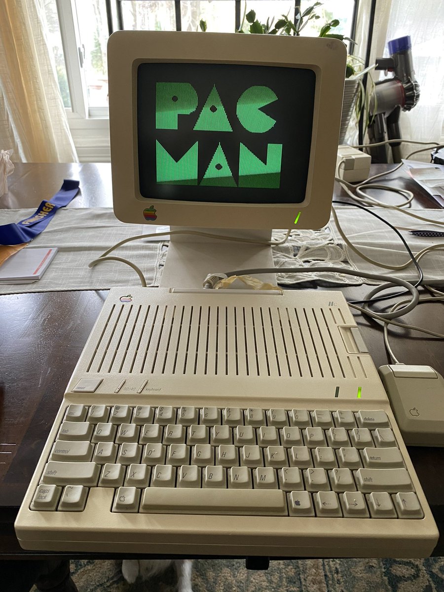 brad_powell152's tweet photo. @BenGeskin Not the first that I’ve owned because i acquired it at an estate sale about a year ago but it’s now one of my favorites https://t.co/hq0r0UMZvX