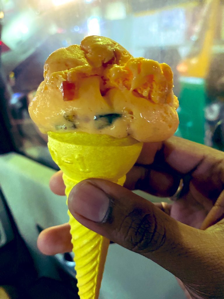 DealsDhamaka's tweet photo. Vijayawada’s famous #RavindraIcecreams … 

Established 1944

#Tuttyfruity Icecream is ❤️ 

@KalyaniMuktevi garu, for you 🙏 https://t.co/At5EawhDym